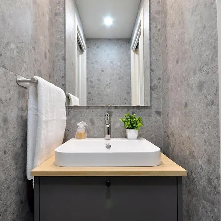 I-host Luxury - Bianca Apartman