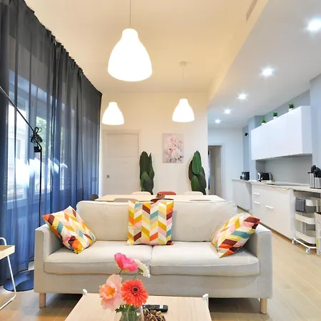 I-host Luxury - Bianca Appartement Como